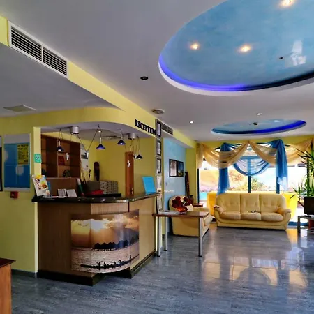 Bora Bora Hotell Slăntjev Brjag