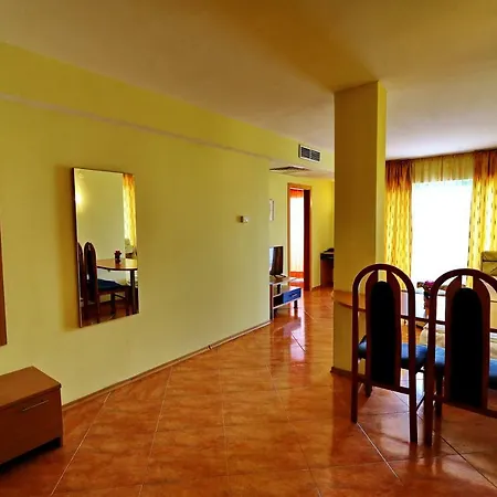 Bora Bora Hotell 3*